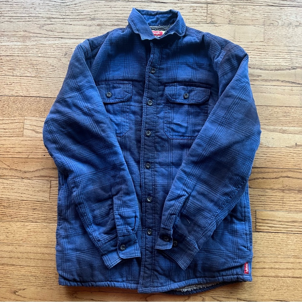 Wrangler Fleece-Lined Flannel - Picture 1 of 5